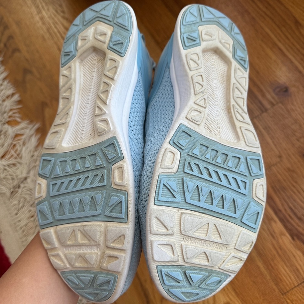 APL Shoes - Picture 3 of 4